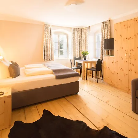 Koreth 게스트하우스 3*